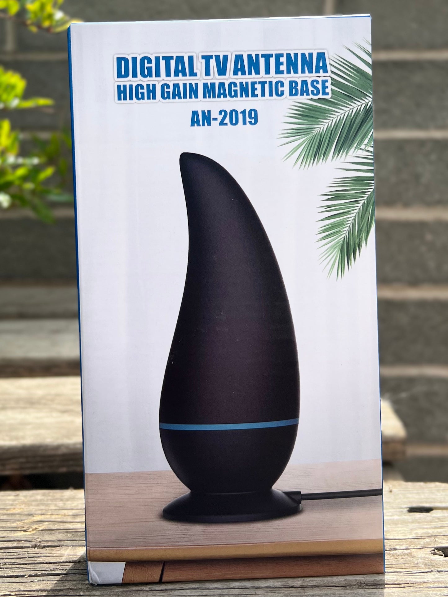 Indoor Digital TV Antenna – Long & Low Range Signal Reception | Magnetic Base.